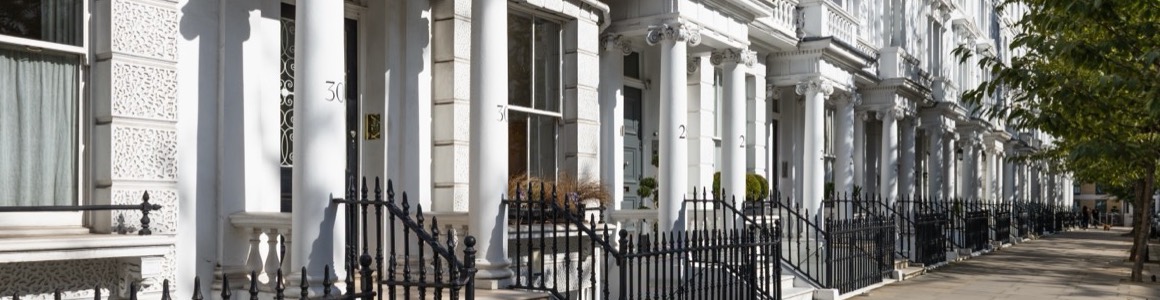 A London terrace with traditional timber sash windows